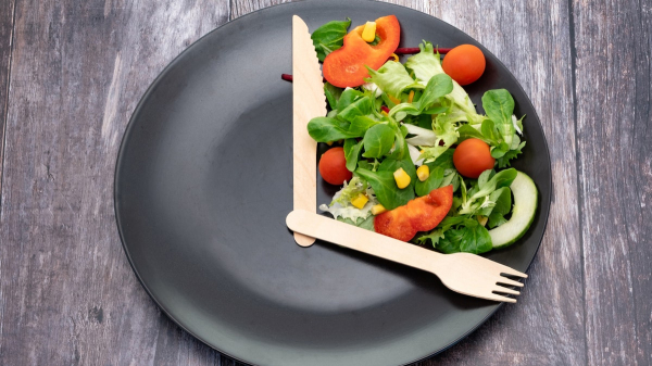 Is eating once a day a good idea? Experts share varying opinions on the &lsquo;OMAD diet&rsquo;