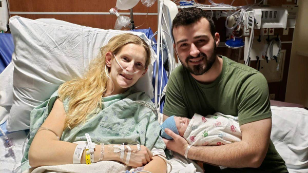 Pregnant woman and baby saved after doctors find grapefruit-sized tumor: 'Extremely rare'