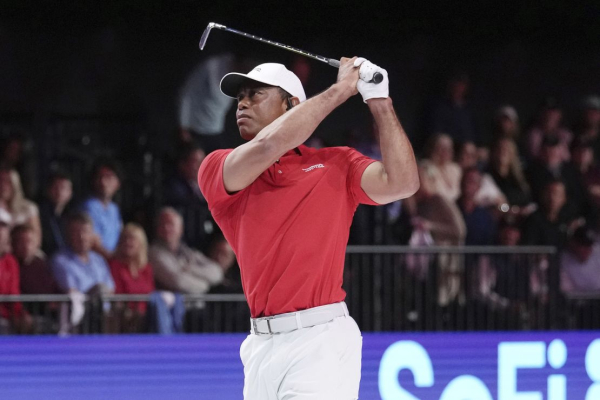 
      Tiger Woods&rsquo; son Charlie chuckles while watching his dad suffer heavy defeat in TGL debut
    