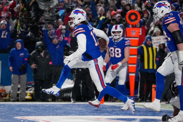 
      What to know from Sunday&rsquo;s dramatic NFL playoff games
    