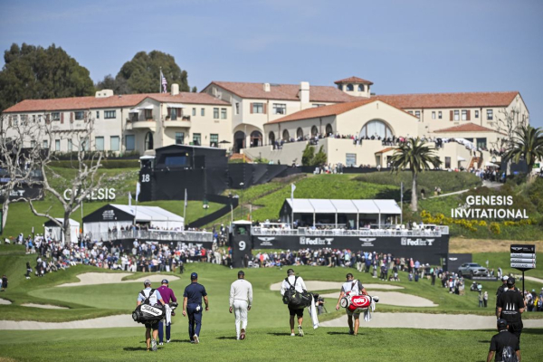 Tiger Woods’ golf tournament moved away from Pacific Palisades amid ongoing wildfires
Tiger Woods’ golf tournament moved away from Pacific Palisades amid ongoing wildfires