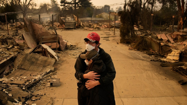 California fires and mental health toll: Celebrities and therapists offer tips California fires and mental health toll: Celebrities and therapists offer tips