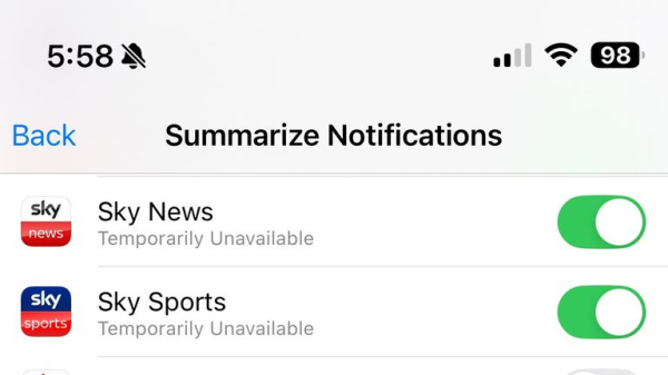 Apple suspends AI-generated news summaries after criticism over misleading notifications Apple suspends AI-generated news summaries after criticism over misleading notifications