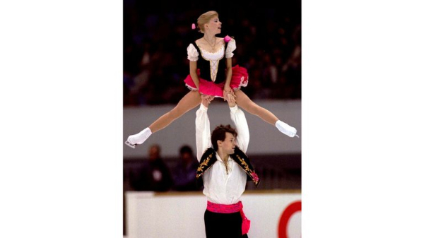 More than dozen members of US figure skating community including ex-world champions - what we know about passengers