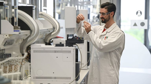 This is the silent war the perfume industry won't tell you about