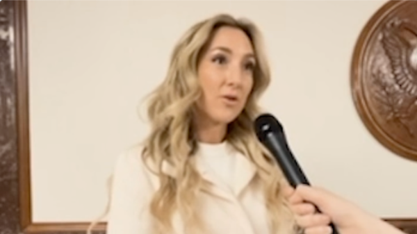 Woman with cancer reveals the diet that she says saved her life