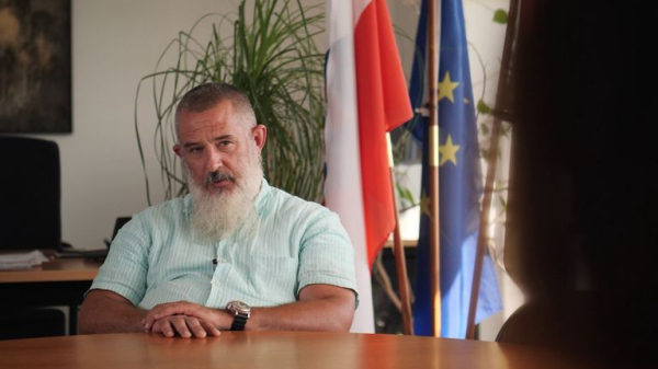 Is Germany turning to the far-right? Inside the country's battle for power