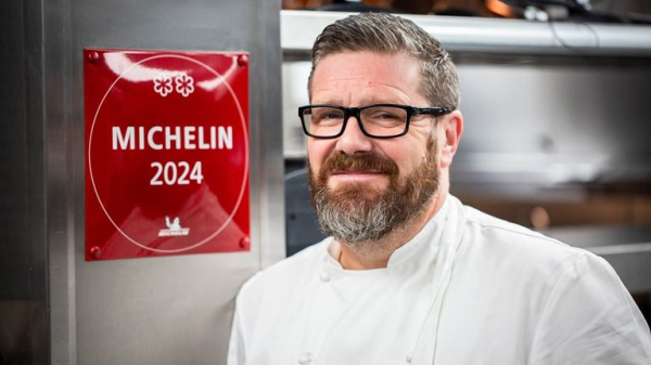 Michelin-starred chefs pick favourite cheap restaurants across every part of UK - with famous burger chain making list