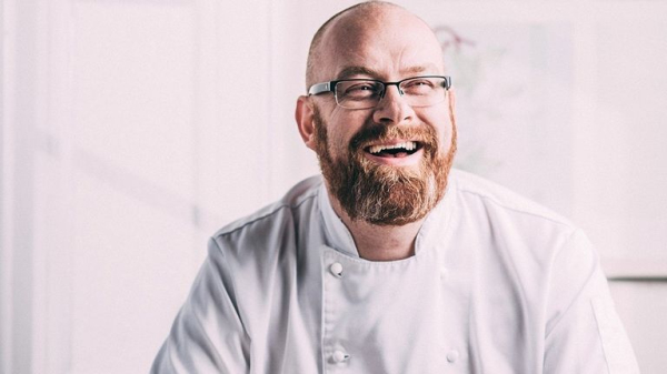 Michelin-starred chefs pick favourite cheap restaurants across every part of UK - with famous burger chain making list