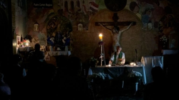 Pope sends message from hospital bed as Vatican sources give update