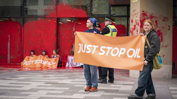 Shell to install Jackdaw gas platform in North Sea despite being blocked from drilling, Sky News understands