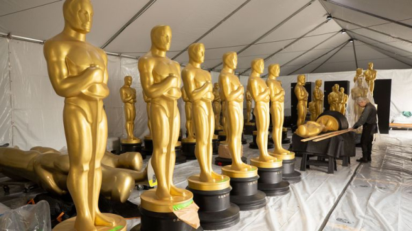 Excitement builds for Oscars - but Hollywood still reeling from wildfires