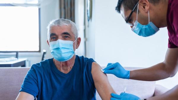 FDA warns seniors to avoid this vaccine after deadly complications FDA warns seniors to avoid this vaccine after deadly complications