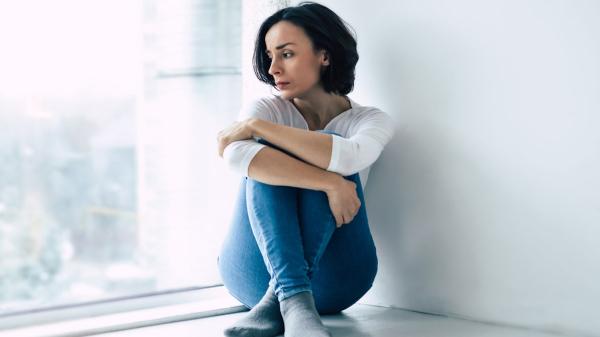 Left-handed people could be at higher risk for some neurological disorders: study