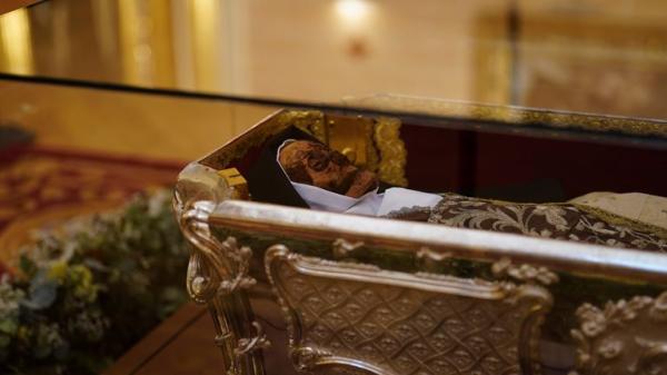 Display of saint's remains draws huge crowds - but bishop says it 'encourages morbid curiosity' Display of saint's remains draws huge crowds - but bishop says it 'encourages morbid curiosity'