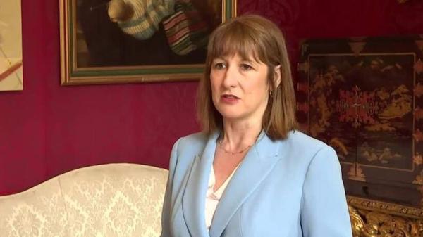 Rachel Reeves threatens to sue Roman Abramovich over Chelsea FC sale proceeds