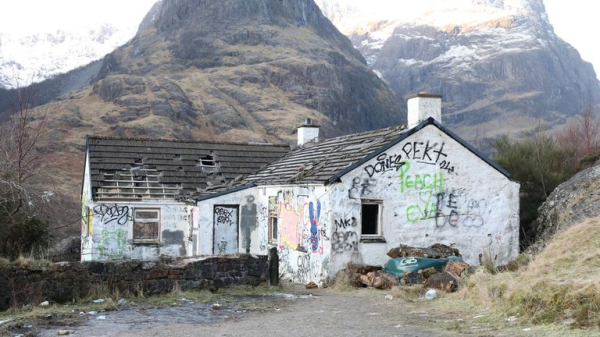 Jimmy Savile's former mountainside property damaged by fire
