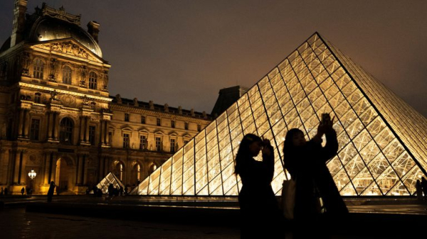 UK visitors will have to pay more to see the Mona Lisa in the Louvre in Paris than EU tourists as part of major renovation, Emmanuel Macron says