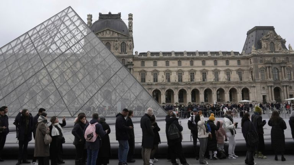 UK visitors will have to pay more to see the Mona Lisa in the Louvre in Paris than EU tourists as part of major renovation, Emmanuel Macron says